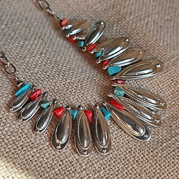 Southwestern Silver & Faux Turquoise Bib Collar Statement Necklace - Picture 6 of 6